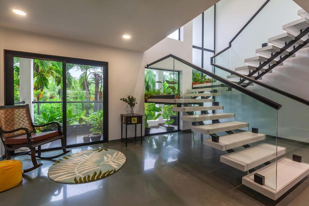 Villa Sereno By Stayvista - An Elegant And Entertaining Retreat Featuring A Swimming Pool, Outdoor Jacuzzi, Modern Interiors, And A Snooker Table Alibag Bagian luar foto