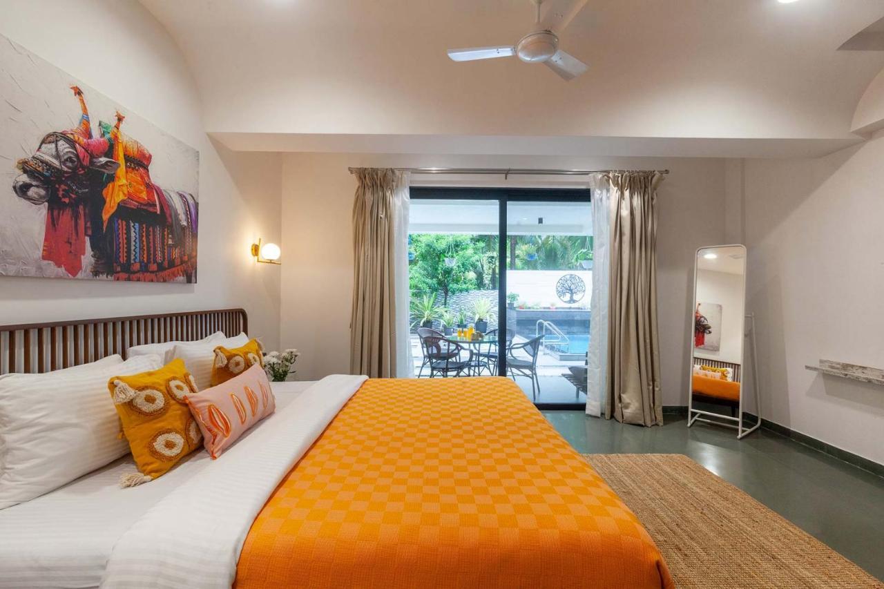 Villa Sereno By Stayvista - An Elegant And Entertaining Retreat Featuring A Swimming Pool, Outdoor Jacuzzi, Modern Interiors, And A Snooker Table Alibag Bagian luar foto