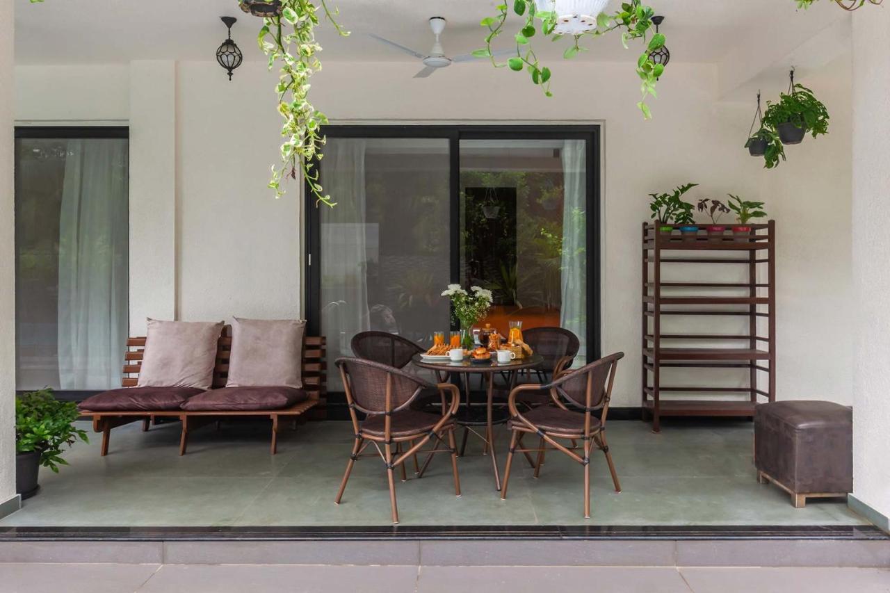 Villa Sereno By Stayvista - An Elegant And Entertaining Retreat Featuring A Swimming Pool, Outdoor Jacuzzi, Modern Interiors, And A Snooker Table Alibag Bagian luar foto