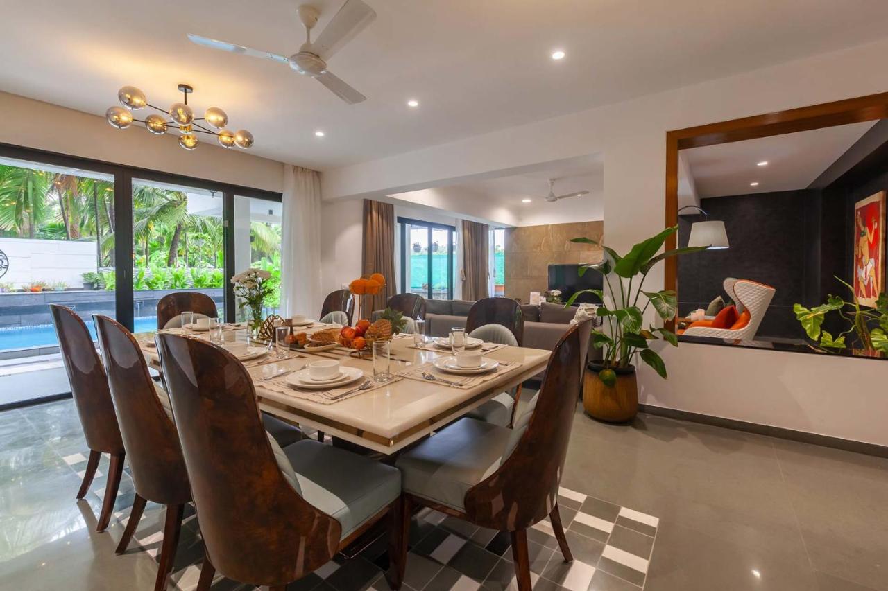 Villa Sereno By Stayvista - An Elegant And Entertaining Retreat Featuring A Swimming Pool, Outdoor Jacuzzi, Modern Interiors, And A Snooker Table Alibag Bagian luar foto