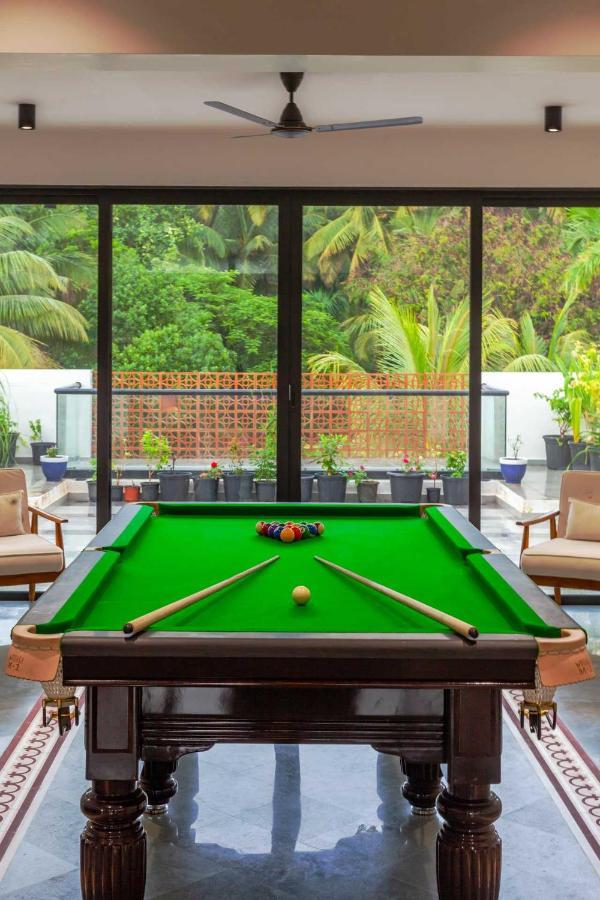 Villa Sereno By Stayvista - An Elegant And Entertaining Retreat Featuring A Swimming Pool, Outdoor Jacuzzi, Modern Interiors, And A Snooker Table Alibag Bagian luar foto