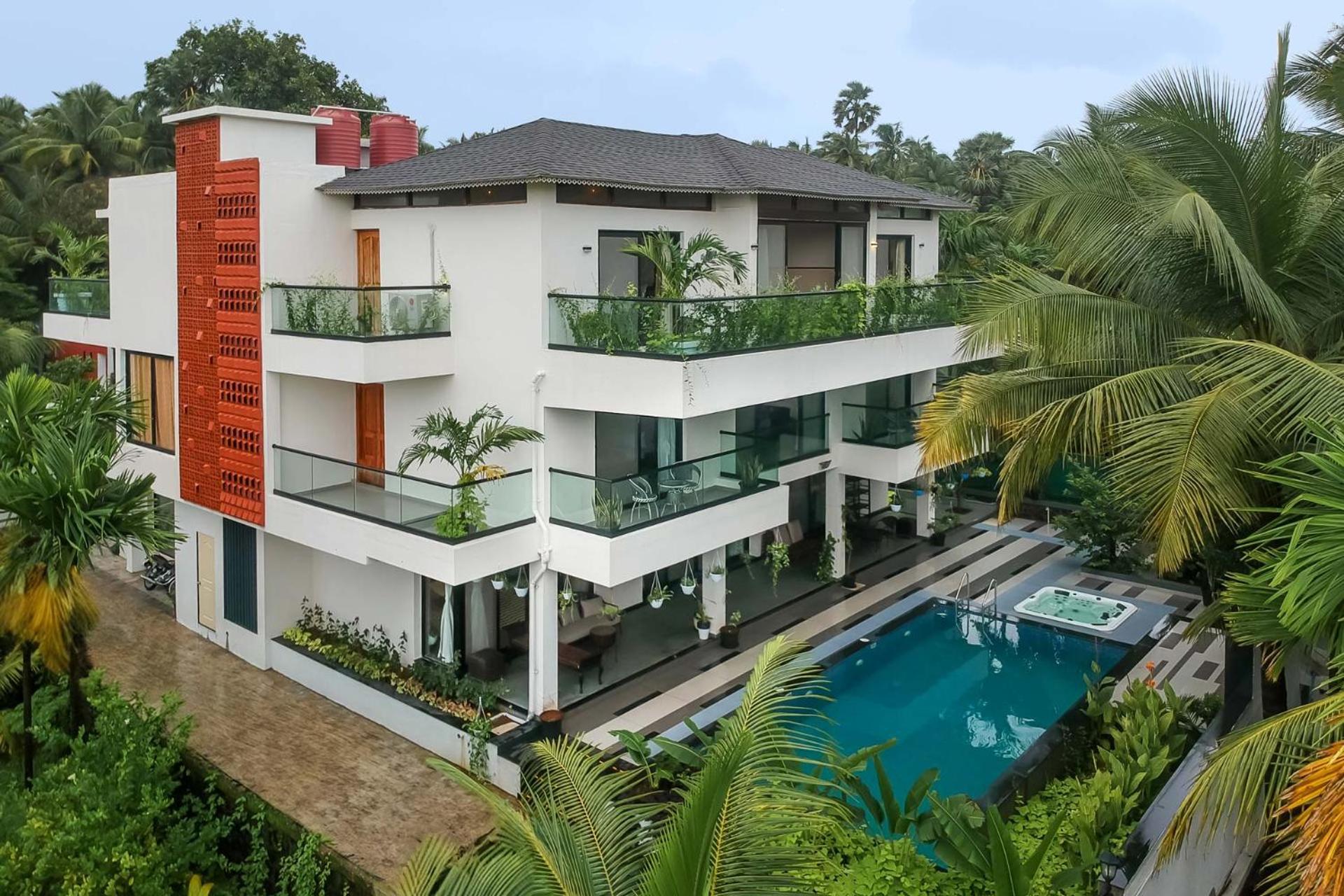 Villa Sereno By Stayvista - An Elegant And Entertaining Retreat Featuring A Swimming Pool, Outdoor Jacuzzi, Modern Interiors, And A Snooker Table Alibag Bagian luar foto